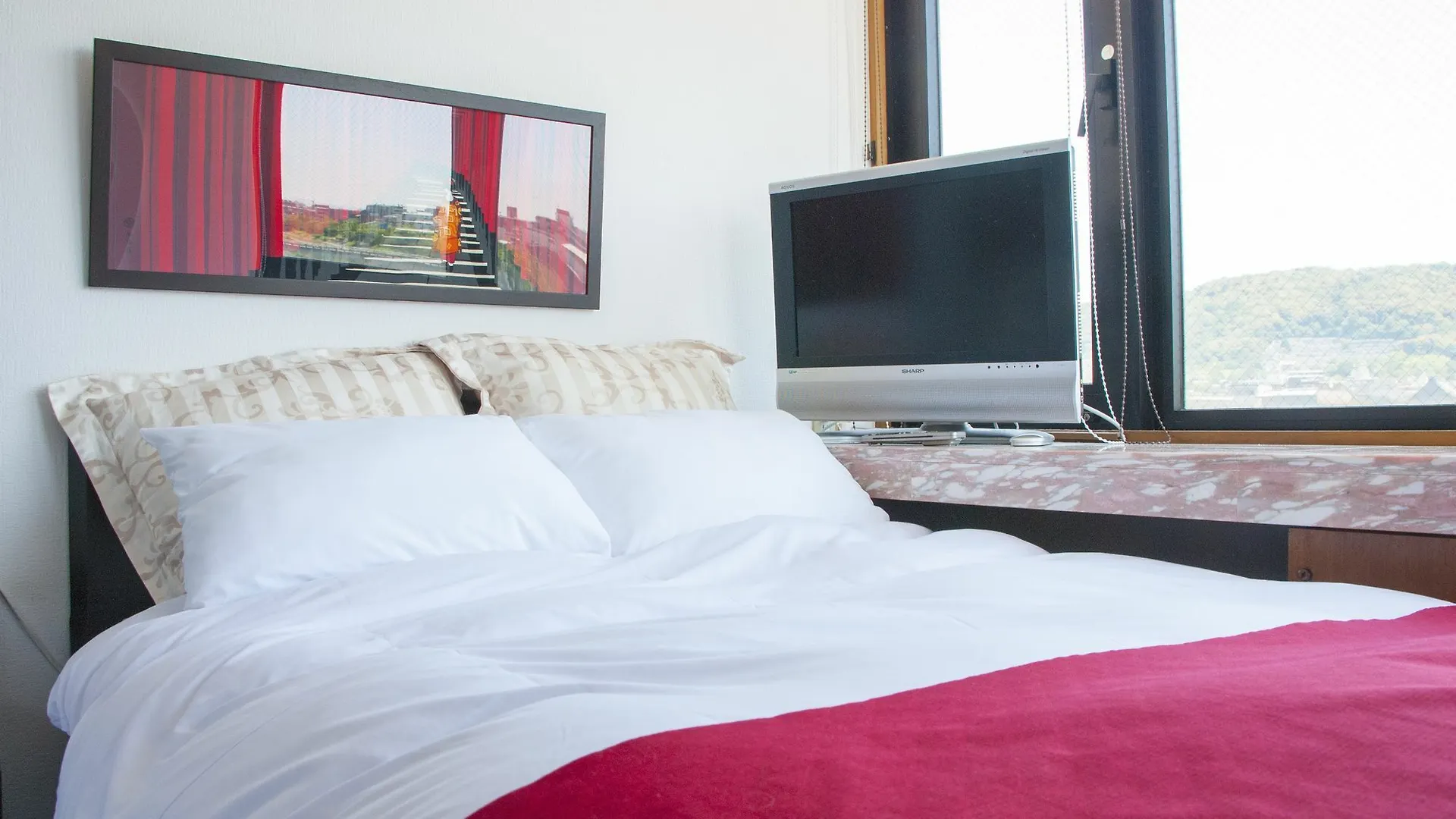 Kamogawa Riverside Guesthouse Kyoto